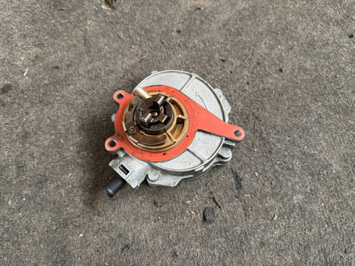 Vacuum pump brake system audi - pump,